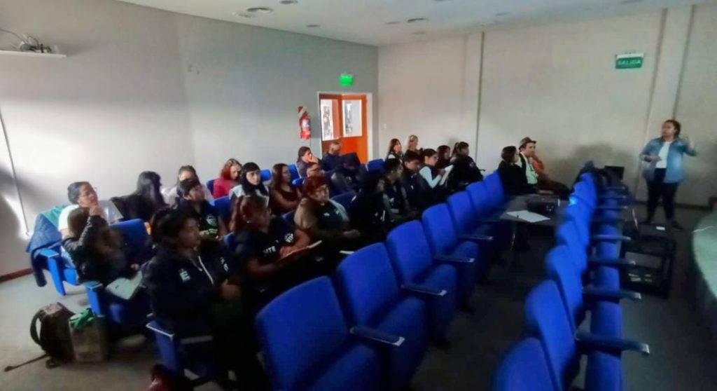 Se concreto Taller de Sensibilización para poner en valor el patrimonio de la Laguna Chiquichano