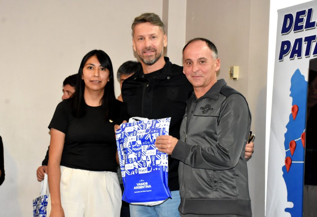 Trelew fue sede del Encuentro “Formando Líderes” para mujeres del fútbol