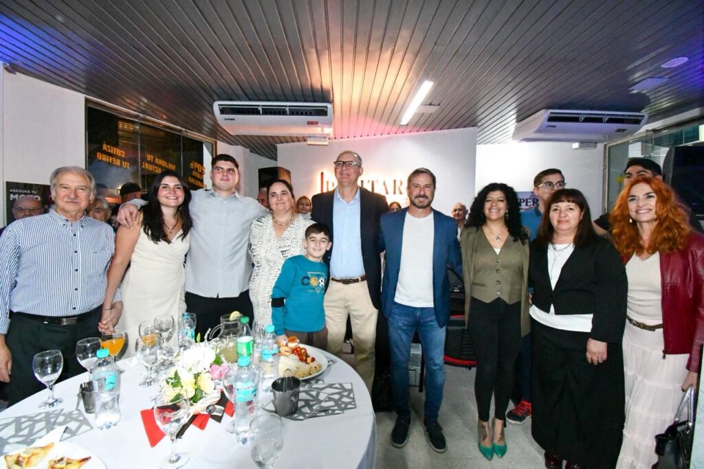 Merino acompañó la inauguración de Peritar Productores Asesores en Trelew