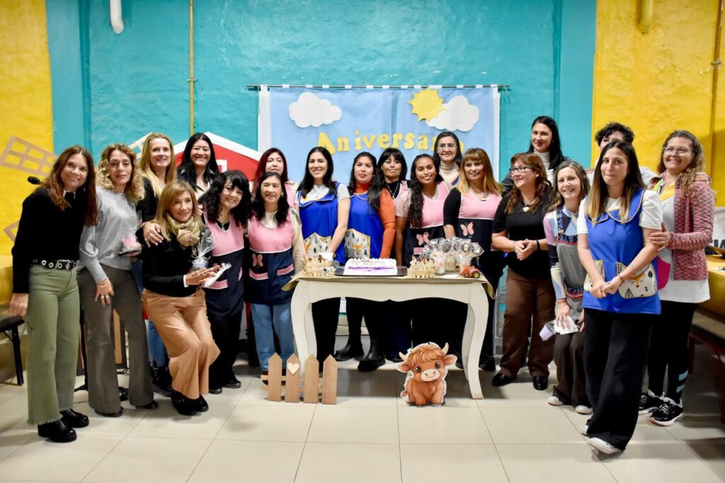 El Jardín Maternal Municipal “Los Aromitos” celebró su 25º aniversario