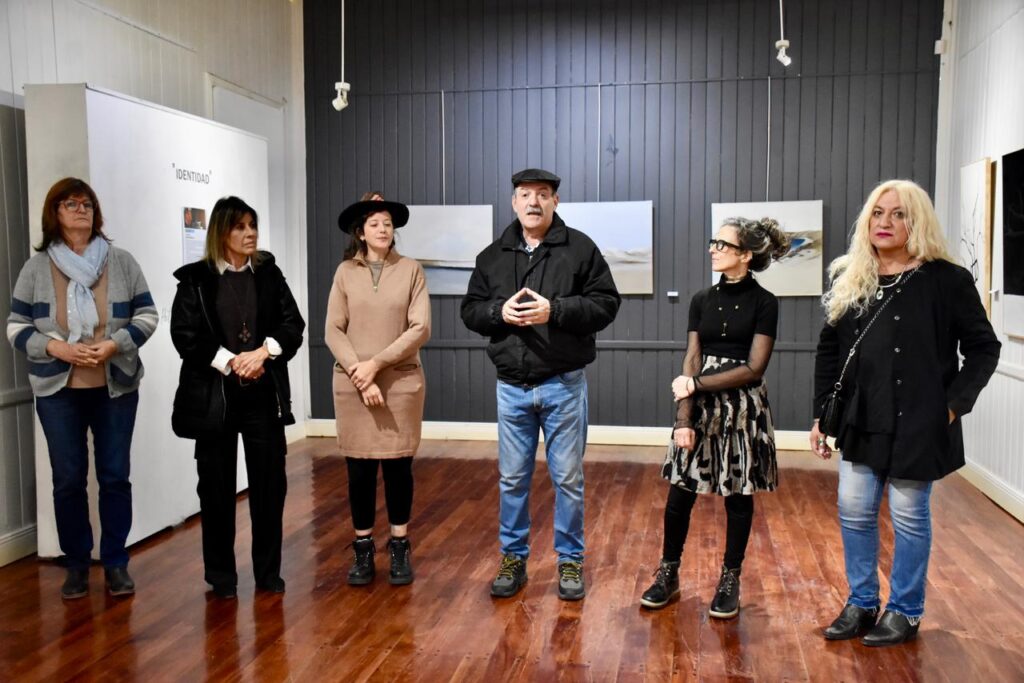 Trelew: el MMAV abrió nuevas muestras de pintura, fotografía y arte textil
