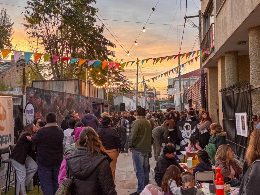 Pasaje Tucumán: Trelew inauguró su primera Galería a Cielo Abierto