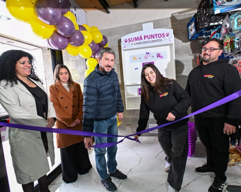 El Municipio de Trelew acompañó la inaguración del primer local comercial sobre la reciente obra de pavimento