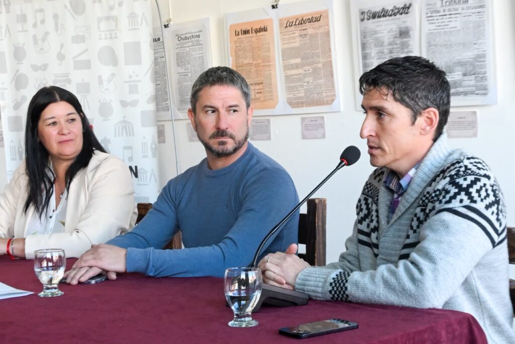Merino presentó a Facundo Carrasco como nuevo coordinador de Cultura de Trelew