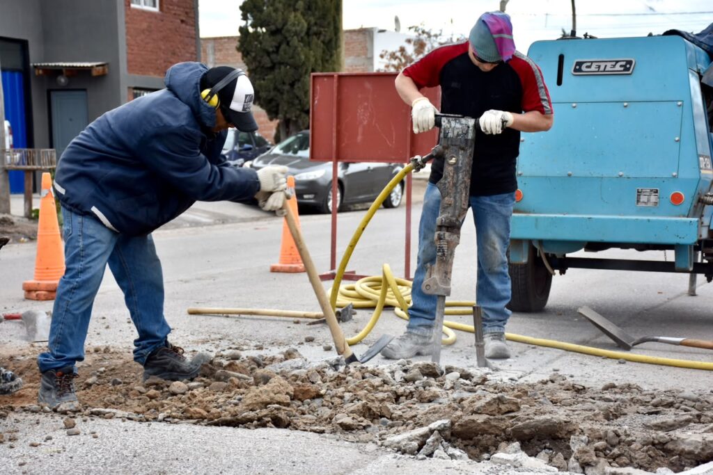 Trelew: obras de recuperación de calzada en Cadfan Hughes*