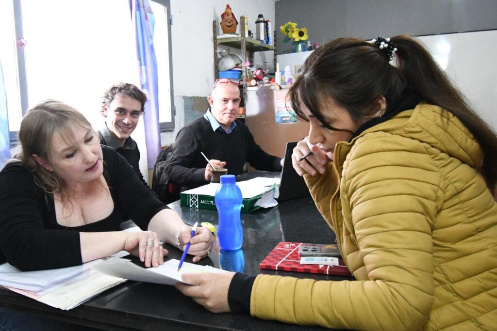 “Tu Casa, Tu Título”: Más de 200 familias podrán avanzar hacia la titularidad de sus viviendas