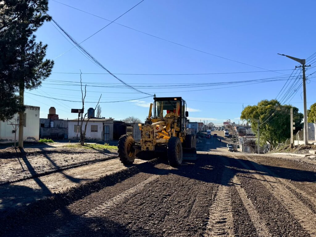 La Municipalidad de Trelew realizó tareas de repaso de calles en el barrio Corradi