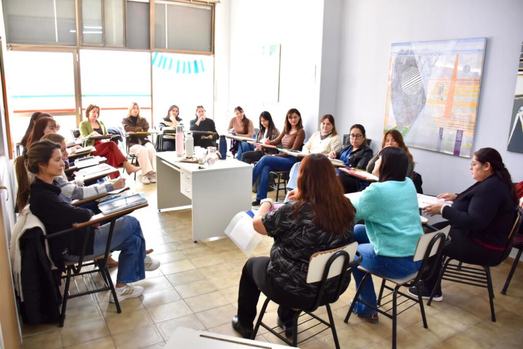 El Municipio de Trelew impulsa una mesa intersectorial para acompañar los primeros mil días