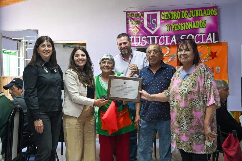 La Municipalidad de Trelew sigue  trabajando de manera integral acciones para  adultos mayores