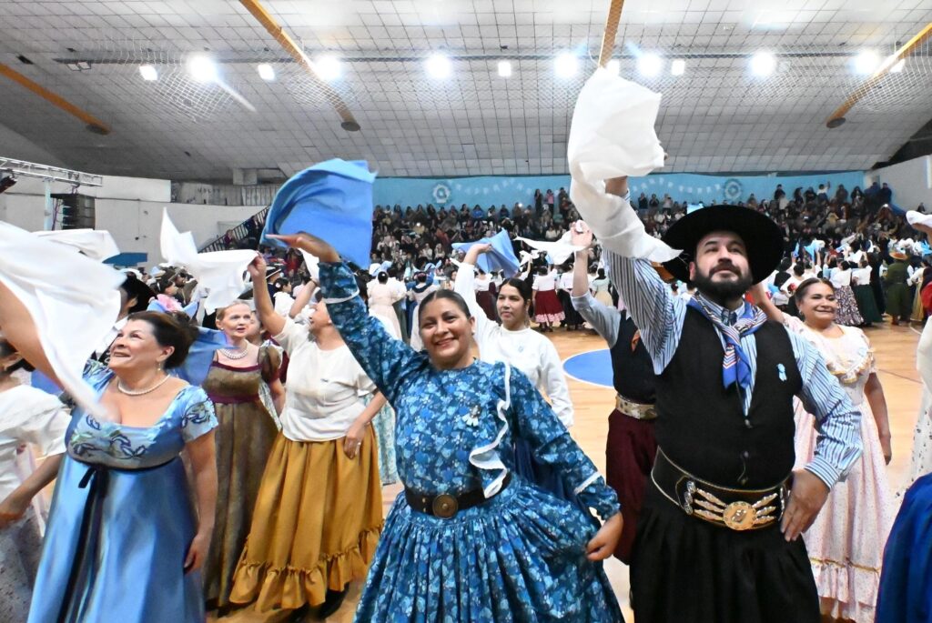 Trelew celebrará el Día de la Tradición con un Gran Pericón, música folklórica y un nuevo Telebingo Chubutense